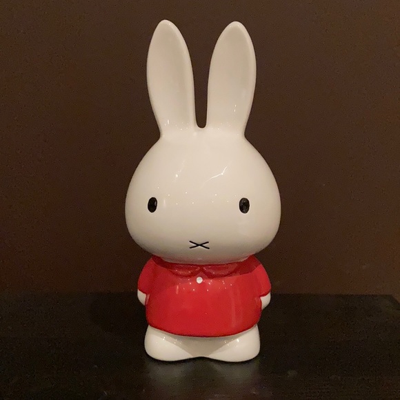 Miffy coin bank